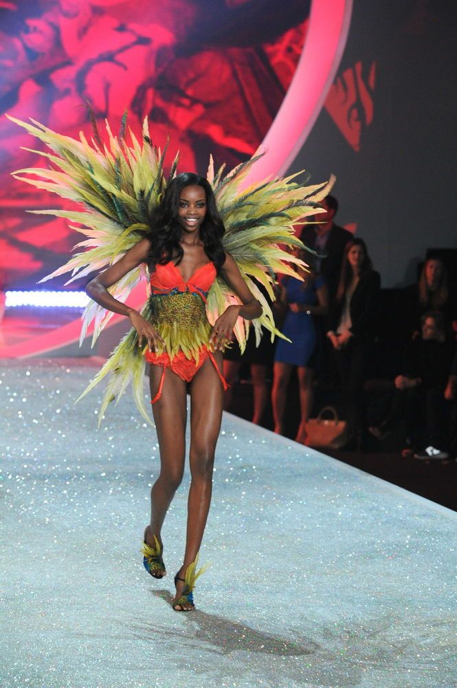 2013 Victorias Secret Fashion Show