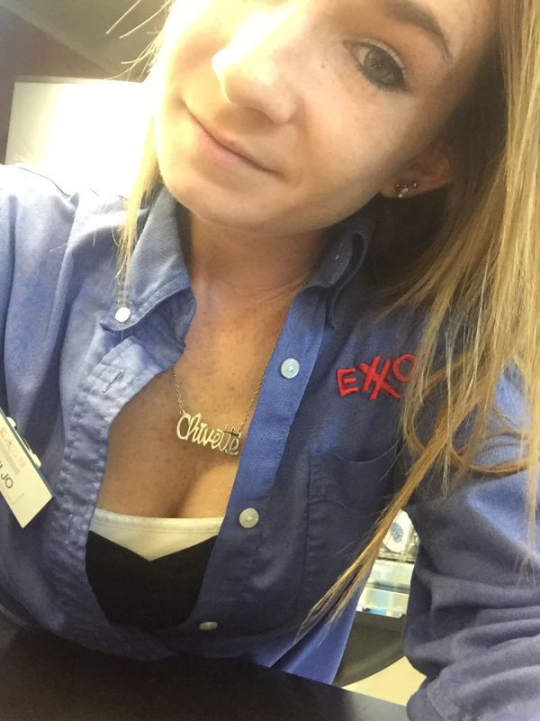 Девушки, которым скучно на работе