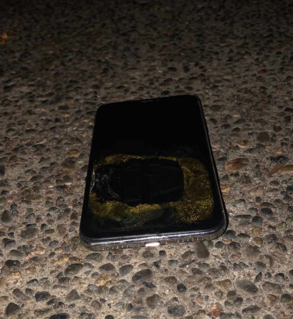 iPhone X загорелся во время обновления до iOS 12.1