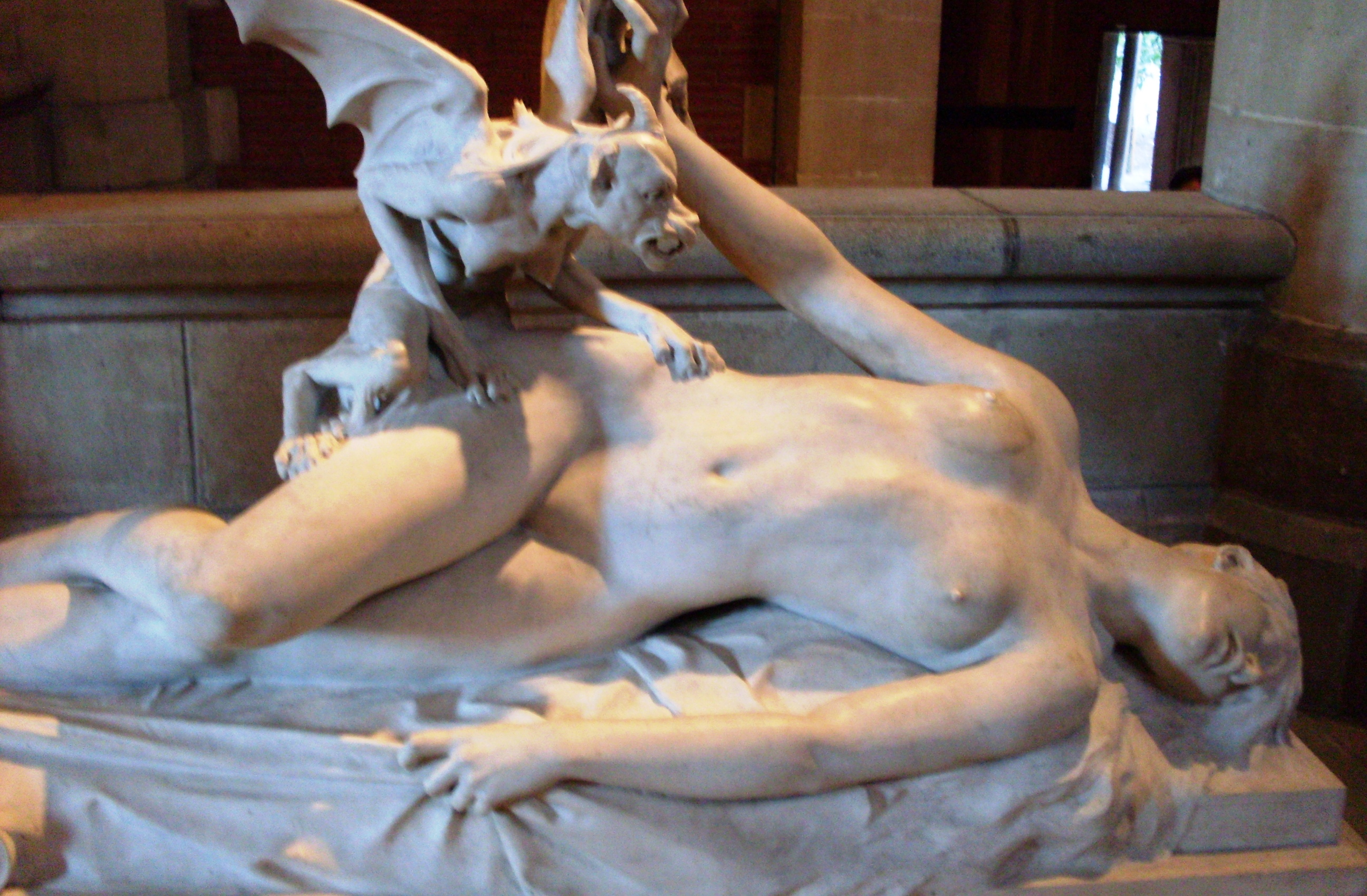 7 безумных вещей, происходящих с человеком во сне