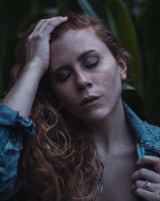 Милые девушки с веснушками