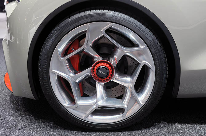 Женевский автосалон 2013 – рейтинг лучших премьер Женевский автосалон 2013 – рейтинг лучших премьер