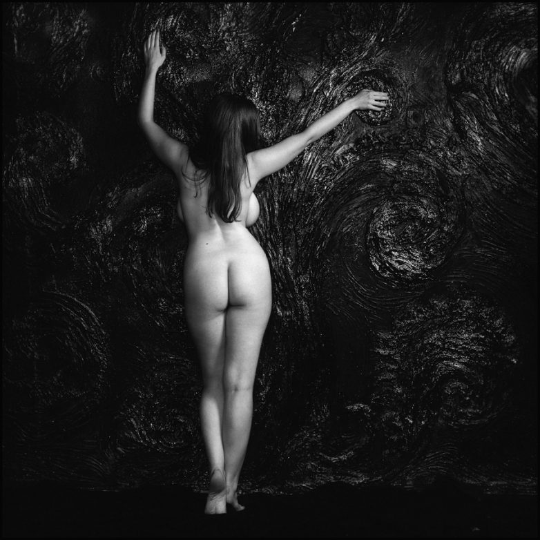 Голые, удивительные и привлекательные