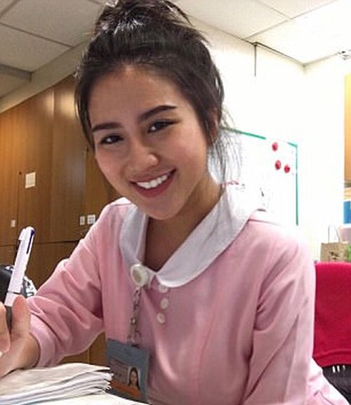 Карина Линн - самая сексуальная медсестра в мире