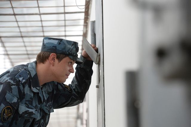 Пытку поп-музыкой во Владимирском централе решено прекратить