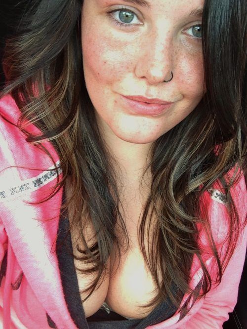 Девушки с большой грудью