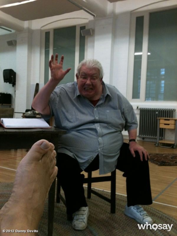 Дэнни Де Вито и приключения ноги тролля