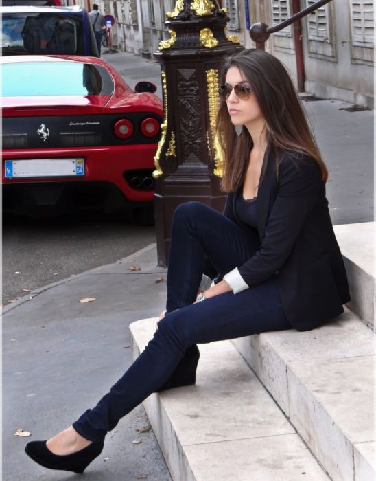 Красивые девушки и их автомобили (103 фото)