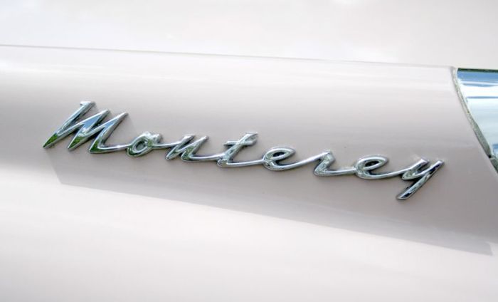 Эмблемы и логотипов ретро автомобилей (158 фото)