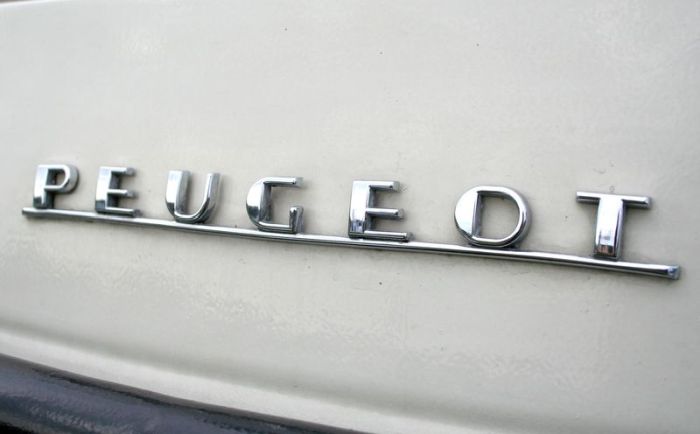 Эмблемы и логотипов ретро автомобилей (158 фото)