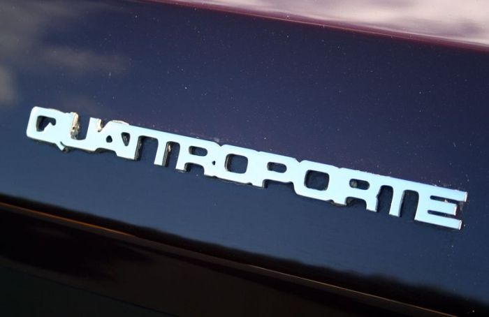 Эмблемы и логотипов ретро автомобилей (158 фото)