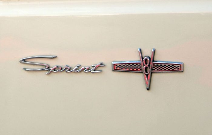 Эмблемы и логотипов ретро автомобилей (158 фото)