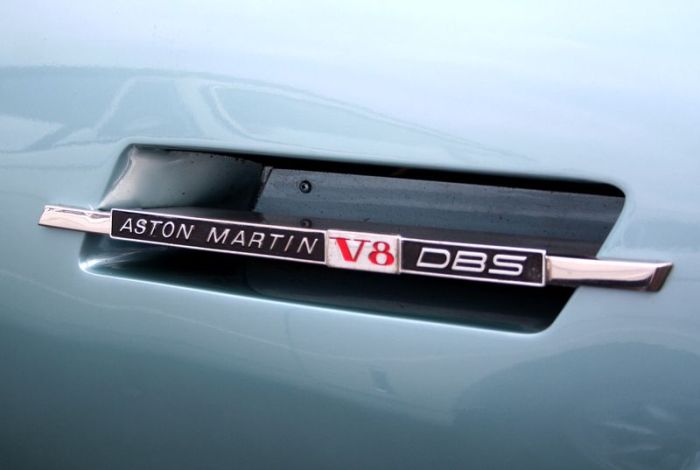 Эмблемы и логотипов ретро автомобилей (158 фото)