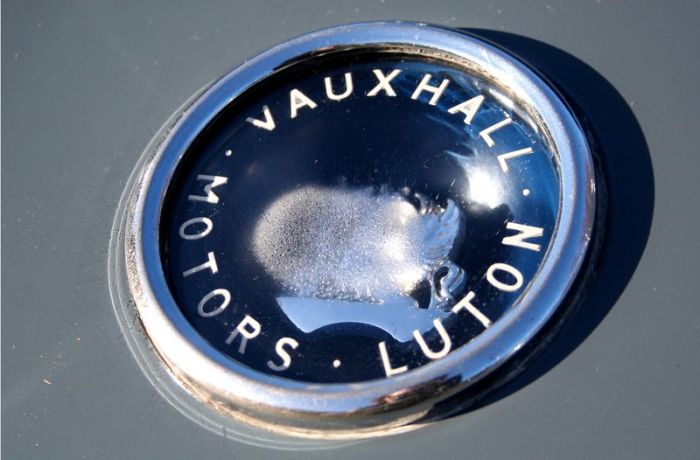 Эмблемы и логотипов ретро автомобилей (158 фото)