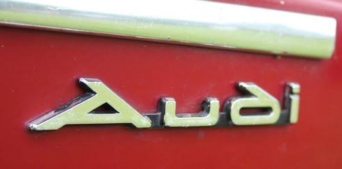 Эмблемы и логотипов ретро автомобилей (158 фото)