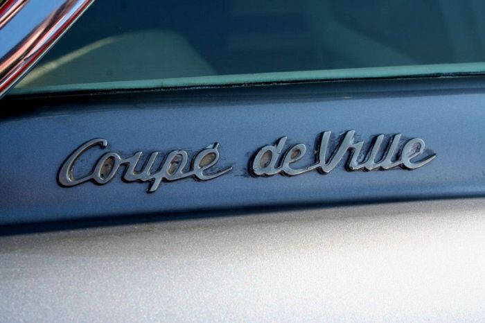 Эмблемы и логотипов ретро автомобилей (158 фото)