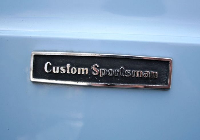 Эмблемы и логотипов ретро автомобилей (158 фото)