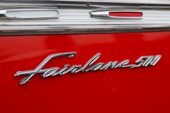 Эмблемы и логотипов ретро автомобилей (158 фото)