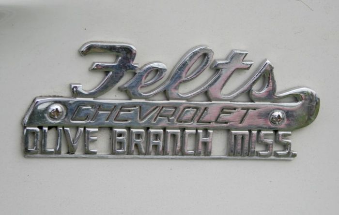 Эмблемы и логотипов ретро автомобилей (158 фото)