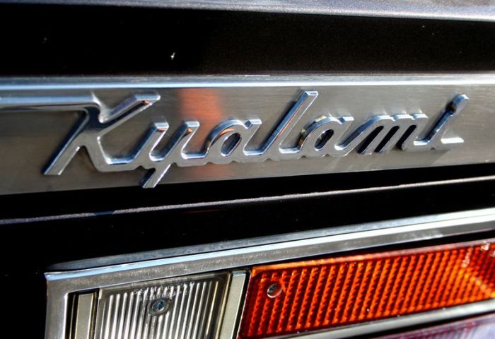 Эмблемы и логотипов ретро автомобилей (158 фото)