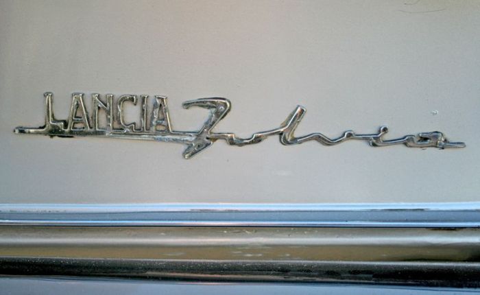 Эмблемы и логотипов ретро автомобилей (158 фото)