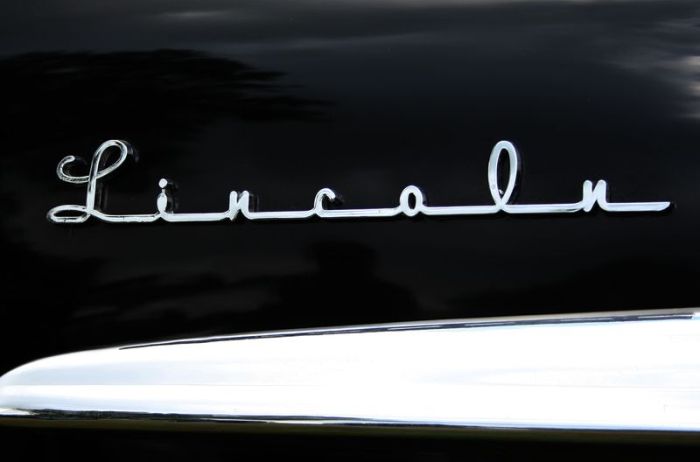 Эмблемы и логотипов ретро автомобилей (158 фото)