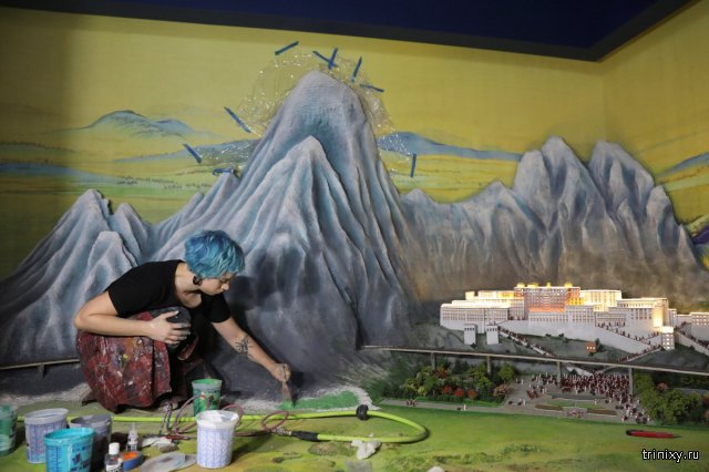 Экскурсия по выставке миниатюр известных городов мира