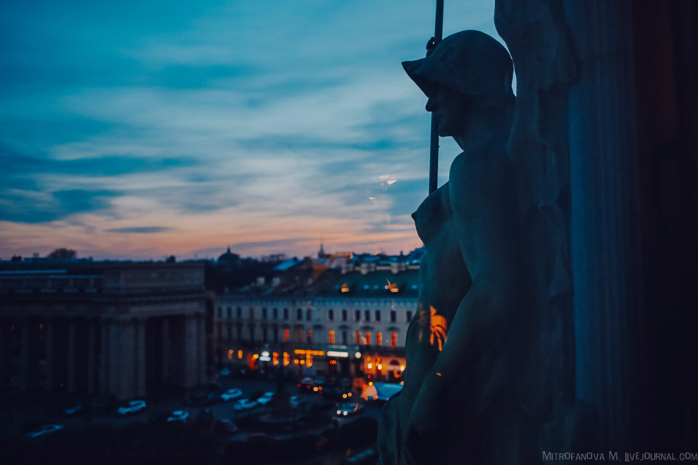 Прогулка по Дому Зингера, где расположен офис Вконтакте Прогулка по Дому Зингера, где расположен офис Вконтакте