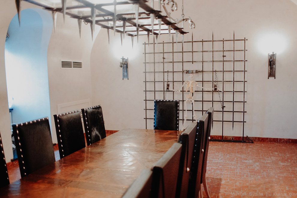 Прогулка по Дому Зингера, где расположен офис Вконтакте Прогулка по Дому Зингера, где расположен офис Вконтакте