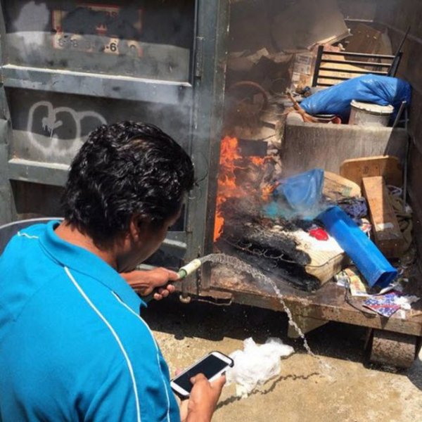 Рабы мобильных телефонов