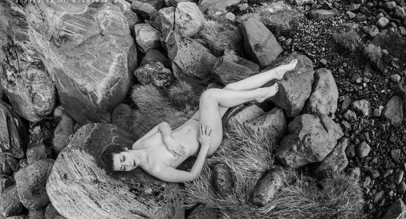 Обнаженные девушки на снимках Павела Алексеева