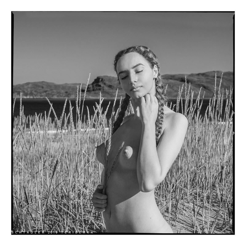 Обнаженные девушки на снимках Павела Алексеева