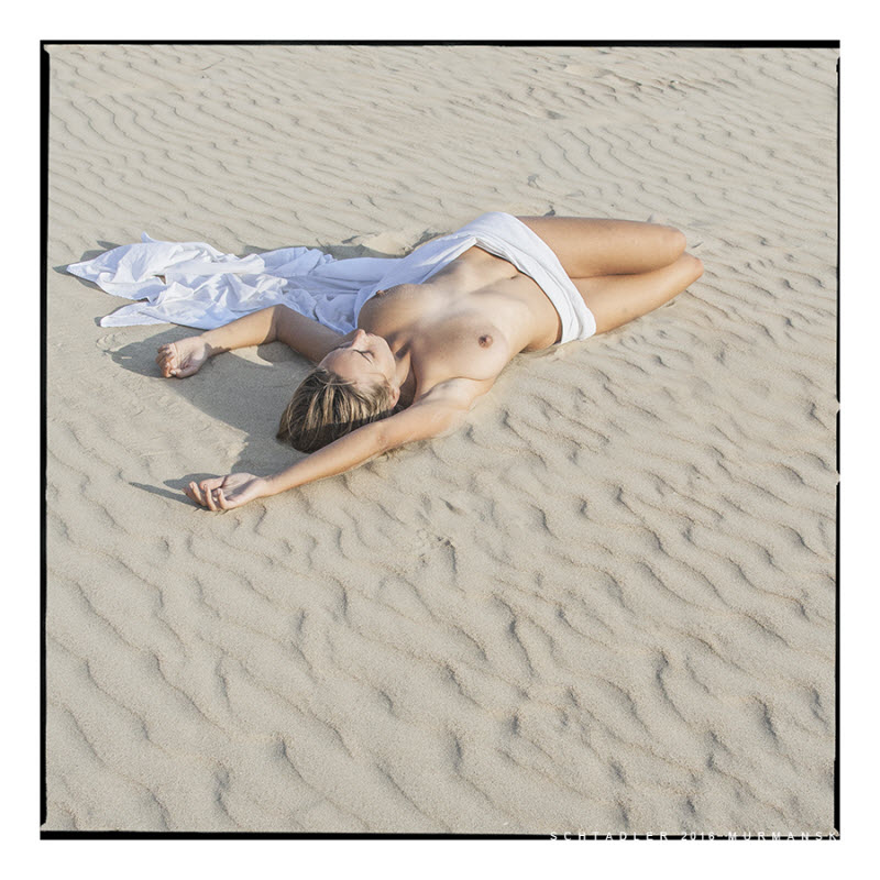 Обнаженные девушки на снимках Павела Алексеева