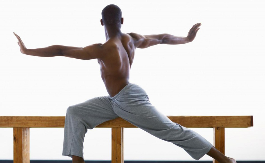 Упражнения, которые помогут выровнять спину