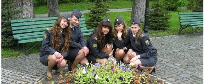 Сотрудницы полиции