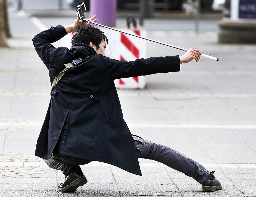 Смартфонозависимость в фотографиях