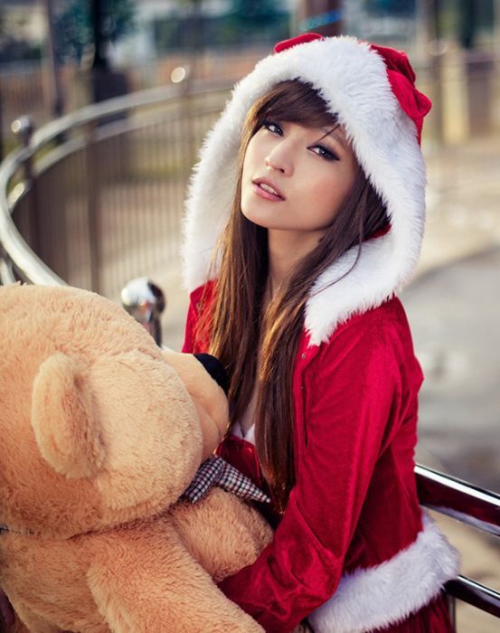 Новогодние девчонки