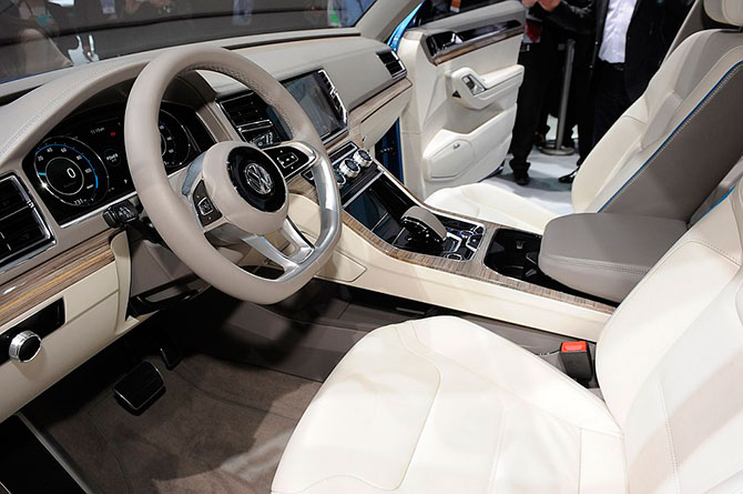 Детройтский автосалон 2013 (32 фото) Детройтский автосалон 2013 (32 фото)