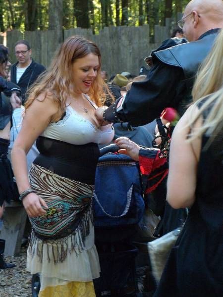 Забавные девушки