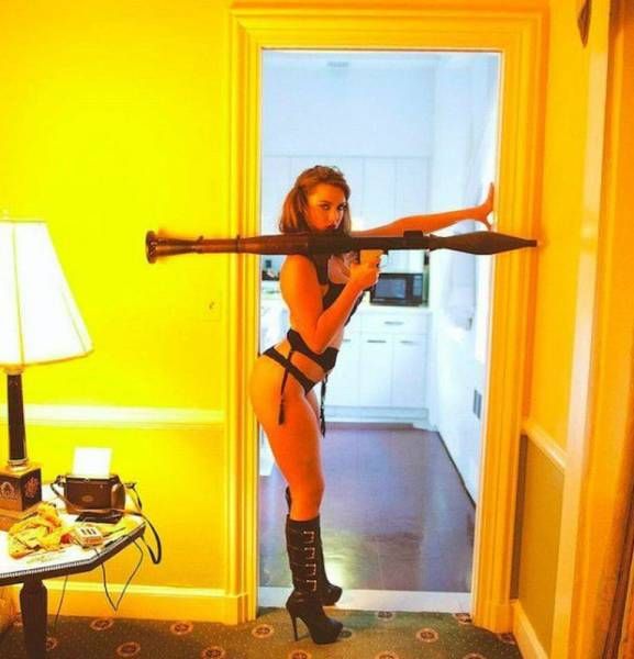 Забавные девушки