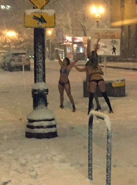 Забавные девушки