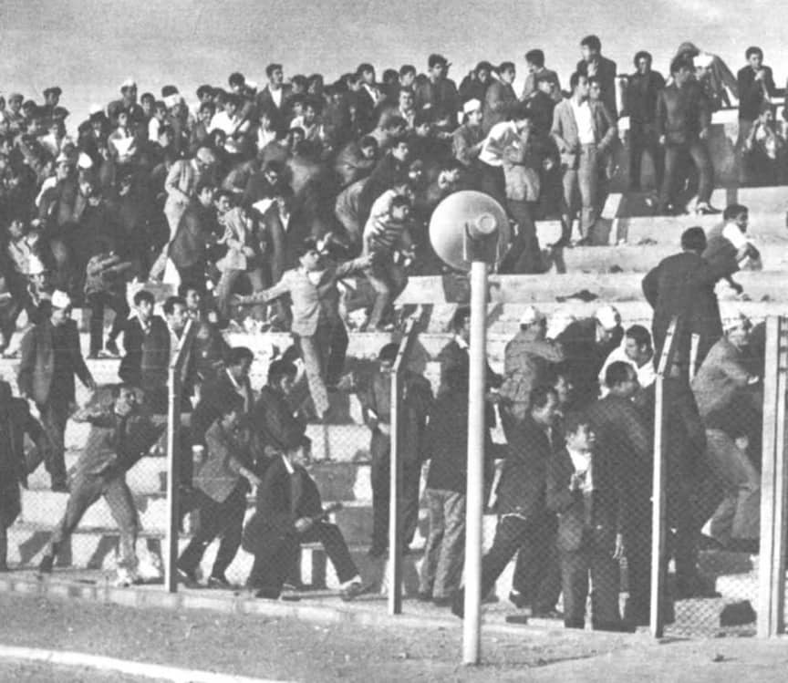 15 самых известных и жестоких драк футбольных фанатов