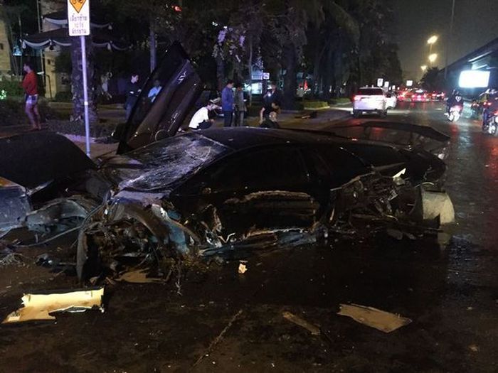 Взял Lamborghini Murcielago у друга на вечер