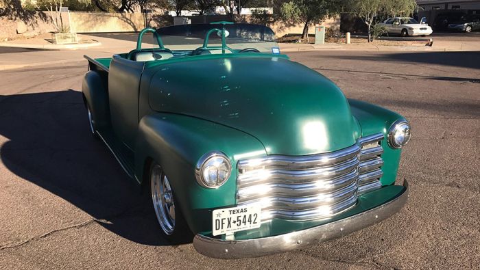 "Заряженные" автомобили на аукционе в Лос-Анджелесе