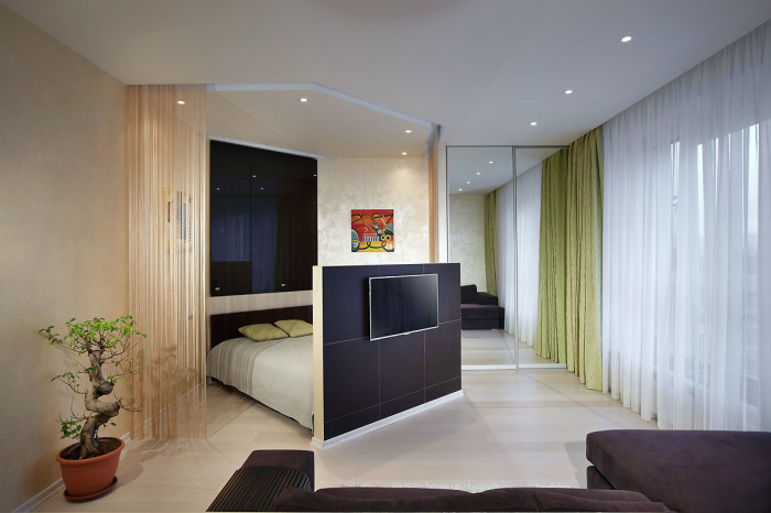 15 практичных идей, как правильно совместить спальню с гостиной в маленькой квартире