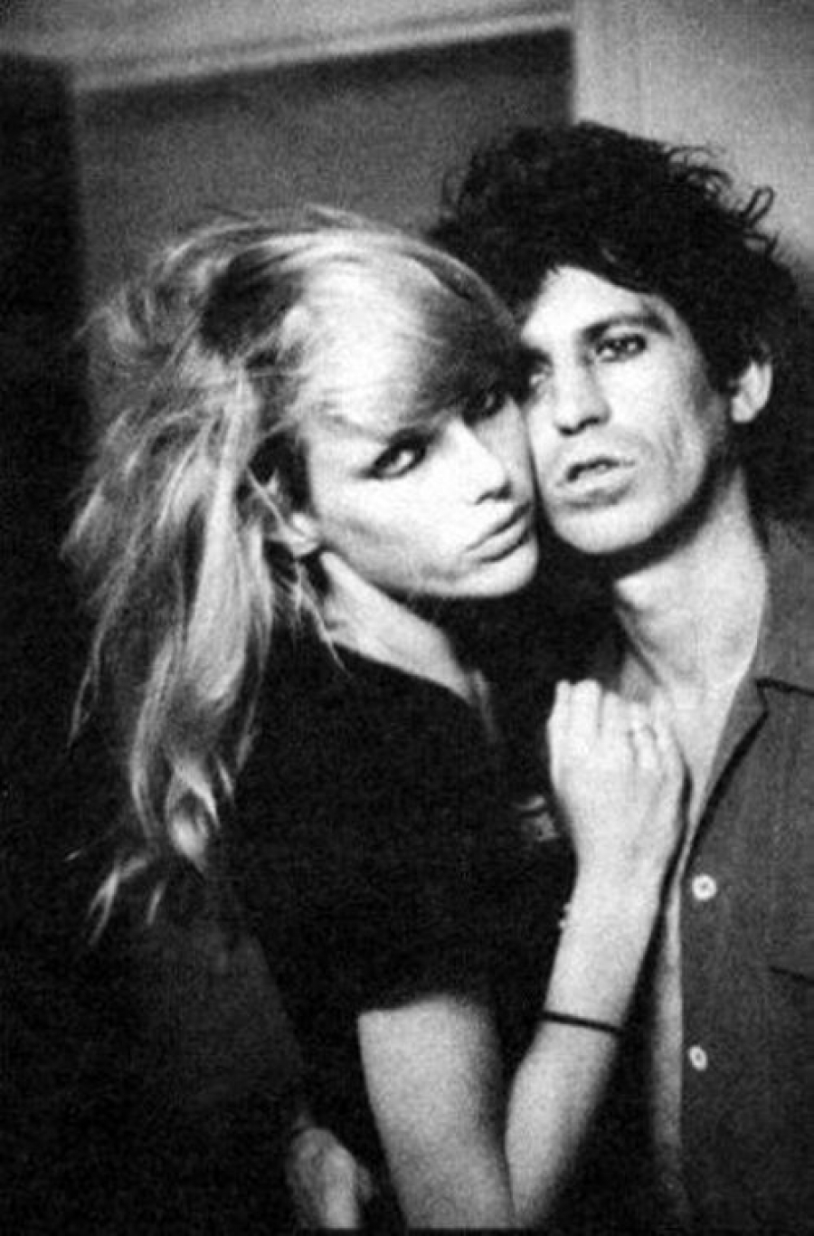 Самые сексуальные жены и подруги рок-музыкантов Самые сексуальные жены и подруги рок-музыкантов