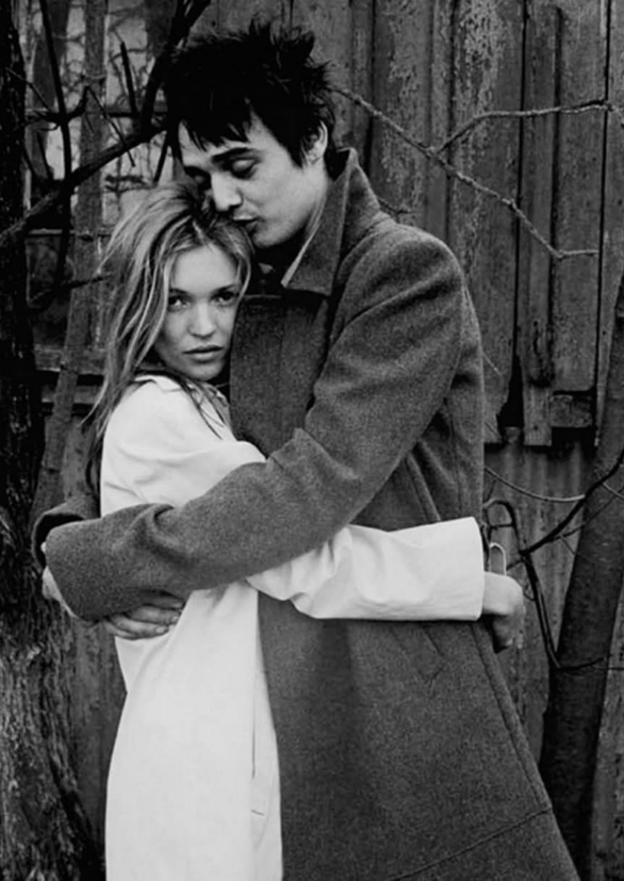 Самые сексуальные жены и подруги рок-музыкантов Самые сексуальные жены и подруги рок-музыкантов