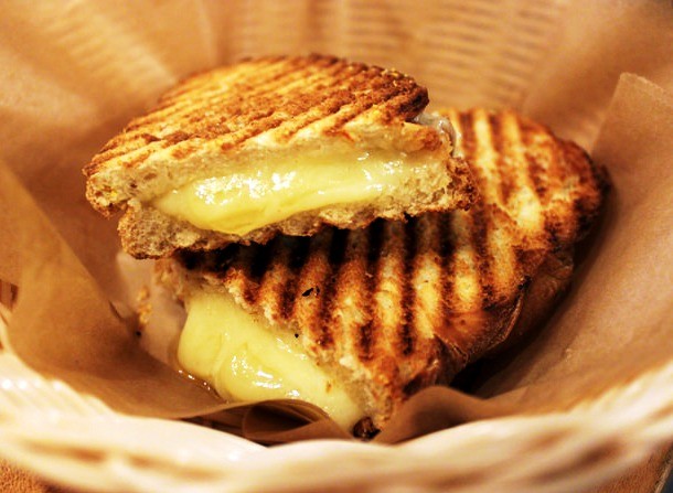 Невероятные вещи, которые были проданы на eBay