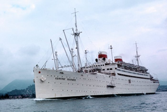 Советский «Титаник»: тайны крушения круизного лайнера «Адмирал Нахимов»