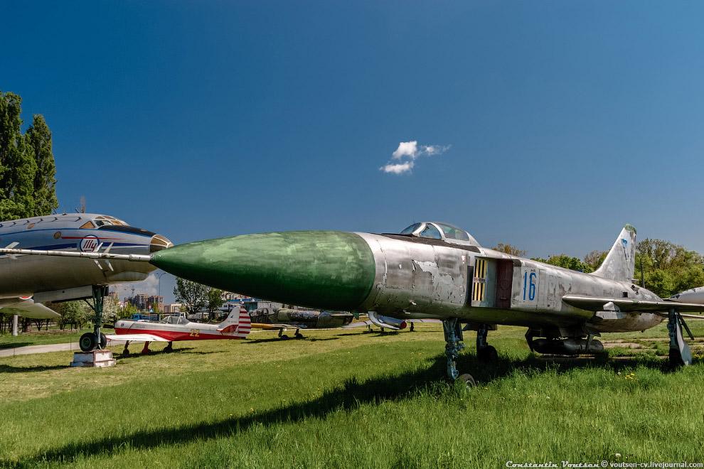 Государственный музей авиации Украины